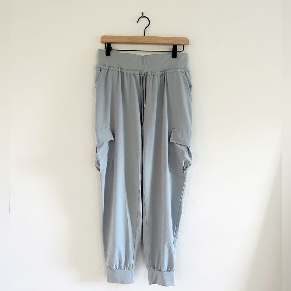 Ideology light blue, light-weight joggers. Cute & comfy 🤍